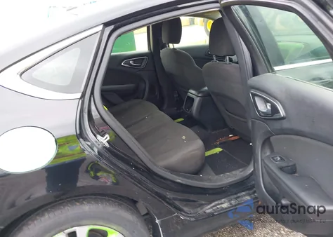 2015 Chrysler 200 Limited z USA, uszkodzony, nr VIN 1C3CCCABXFN640285